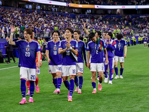 スウェーデンに引き分け、グループステージを２位で突破した日本代表 photo by JMPA