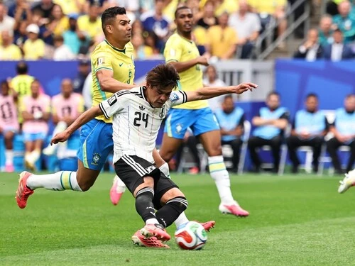 サッカー日本代表はラウンド32で強豪ブラジルを相手に佐野海舟が先制ゴールを決めた　photo by JMPA