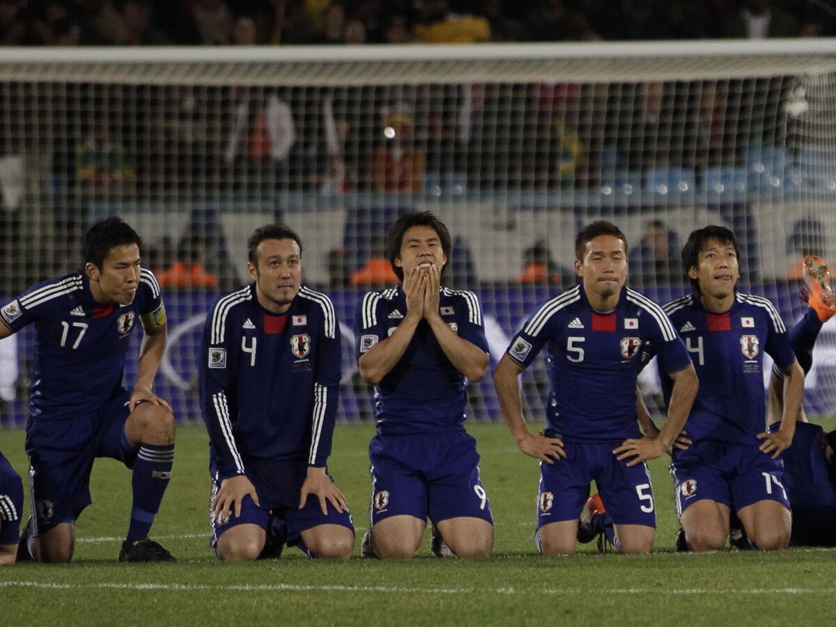 サッカー日本代表は「史上最強」の戦い方をできるか 結果のみを追求した南アフリカ大会・岡田ジャパンとの類似点