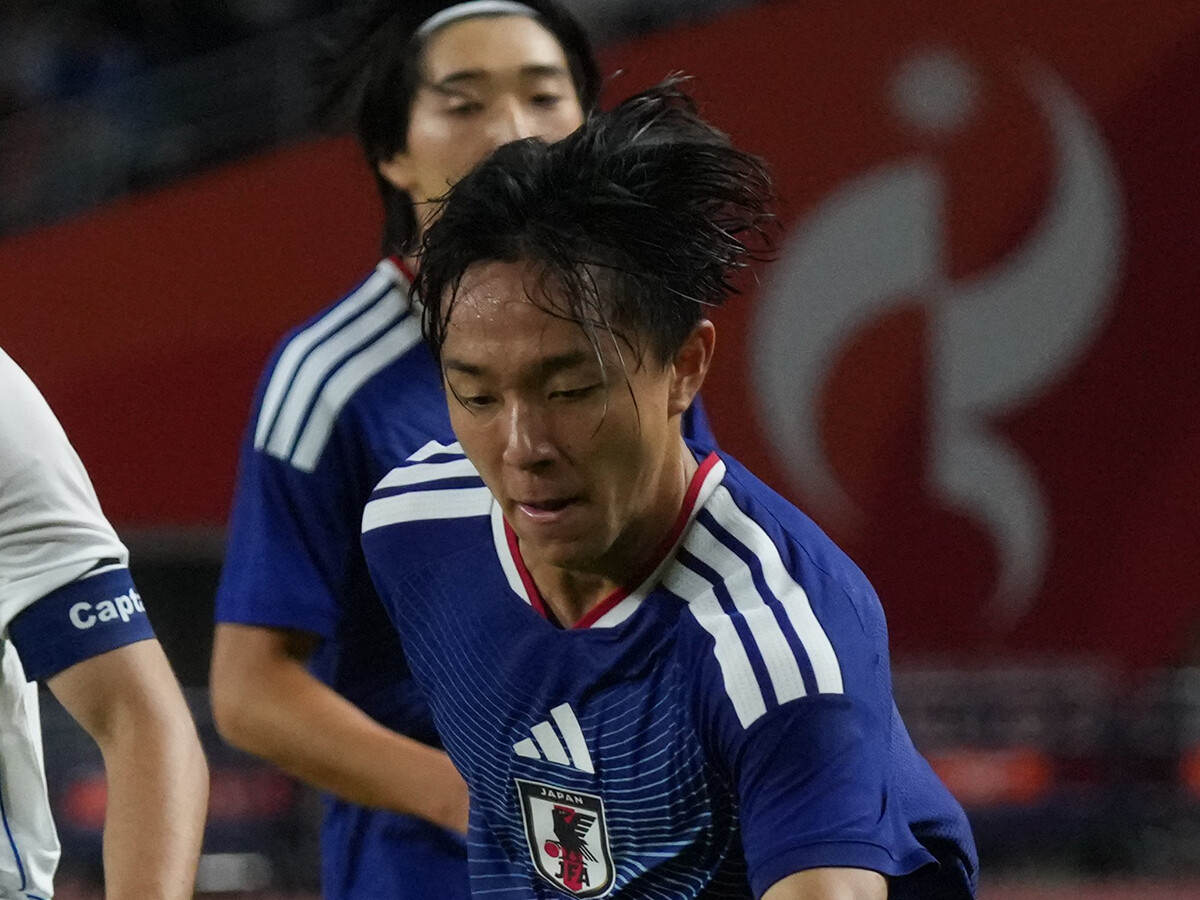 サッカー日本代表、４バックへ急旋回 「肝」となる左右サイドバックの最有力候補は誰だ？