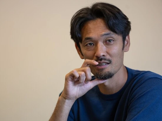 【サッカー事件簿】戸田和幸「最初は強く断った」ボランチ転向。赤髪モヒカン姿で日韓W杯へ挑んだ理由