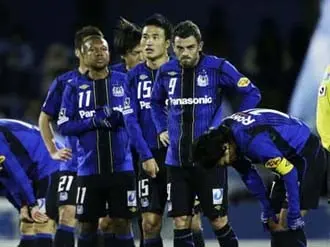 ｊリーグ 来季も前途多難 ガンバ大阪はなぜｊ２降格してしまったのか Jリーグ他 集英社のスポーツ総合雑誌 スポルティーバ 公式サイト Web Sportiva
