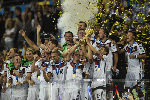 ブラジルＷ杯で優勝したドイツは、1試合あたりの走行距離が出場国中でもっとも長かった　photo by JMPA