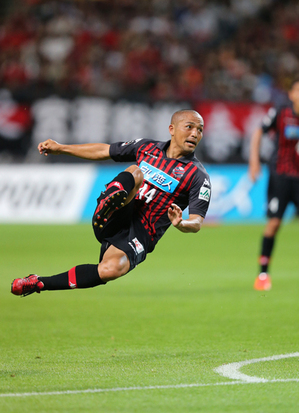 小野伸二 35歳 札幌でサッカーがまた楽しくなった Jリーグ他 集英社のスポーツ総合雑誌 スポルティーバ 公式サイト Web Sportiva