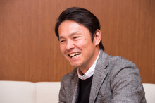 福田正博（ふくだ・まさひろ）／1966年12月27日生まれ。神奈川県出身。JSL時代、三菱（現・浦和）に入団し1993年からＪリーグへ。1995年には32得点をマークし、日本人初のＪリーグ得点王となる。2002年、現役引退。S級ライセンス取得後、2008年から浦和レッズコーチに就任。現在はサッカー解説者として『S☆1』（TBS）など各媒体で活躍。