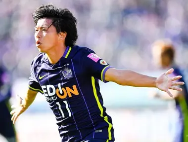 佐藤寿人が語る 広島愛 ではなぜ名古屋への移籍を決断したのか Jリーグ他 集英社のスポーツ総合雑誌 スポルティーバ 公式サイト Web Sportiva 佐藤寿人が語る 広島愛 ではなぜ名古屋への移籍を決断したのか Jリーグ他 集英社のスポーツ総合雑誌 スポルティーバ 公式サイト Web Sportiva