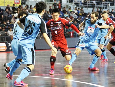 ｆリーグ10年目で初の１位陥落 絶対王者 名古屋は返り咲けるのか Jリーグ他 集英社のスポーツ総合雑誌 スポルティーバ 公式サイト Web Sportiva