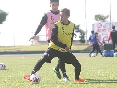 J1に帰還する ２人のレジェンド 札幌 小野伸二と稲本潤一の今 Jリーグ他 集英社のスポーツ総合雑誌 スポルティーバ 公式サイト Web Sportiva