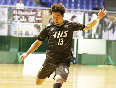 31歳で突然変異か フットサルfリーグ9年ぶりの日本出身得点王へ Jリーグ他 集英社のスポーツ総合雑誌 スポルティーバ 公式サイト Web Sportiva 31歳で突然変異か フットサルfリーグ9年ぶりの日本出身得点王へ Jリーグ他 集英社のスポーツ総合雑誌 スポルティーバ 公式サイト Web Sportiva
