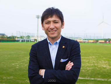 中田浩二は考えた。「元選手が経営サイドに身を置くことは重要だ」