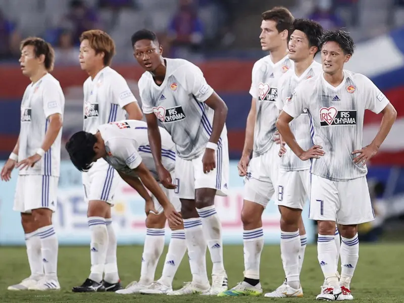 解消されない仙台の戦術的不備 名gkの美技が泣いている Jリーグ他 集英社のスポーツ総合雑誌 スポルティーバ 公式サイト Web Sportiva 解消されない仙台の戦術的不備 名gkの美技が泣いている Jリーグ他 集英社のスポーツ総合雑誌 スポルティーバ 公式サイト Web Sportiva
