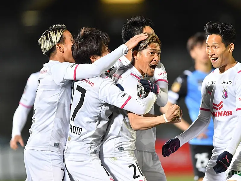 ハイライト レアル マドリード V バルセロナ 集英社のスポーツ総合雑誌 スポルティーバ 公式サイト Web Sportiva ハイライト レアル マドリード V バルセロナ 集英社のスポーツ総合雑誌 スポルティーバ 公式サイト Web Sportiva