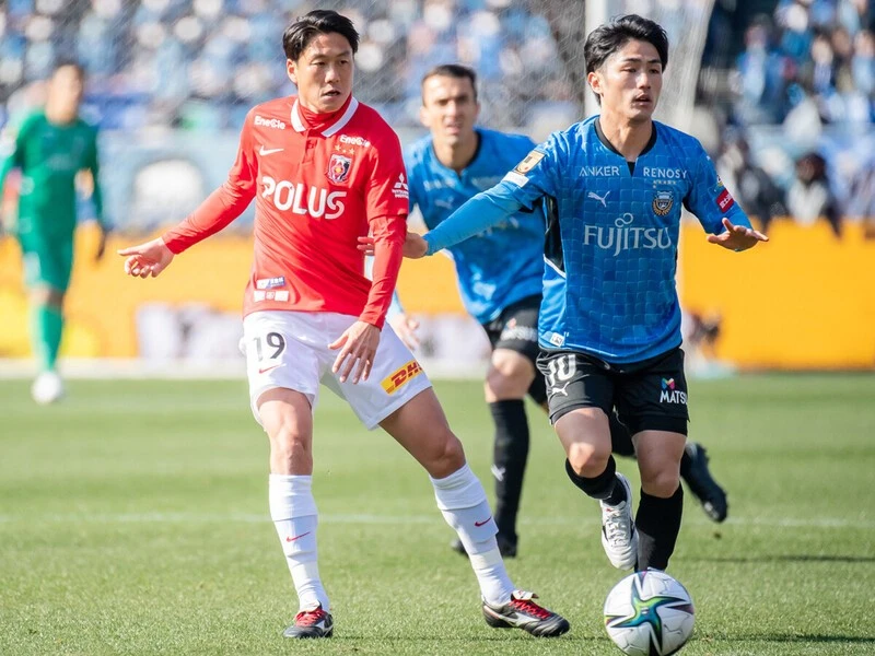 J1全順位予想 識者５人が推す優勝候補は３チーム 残留争いは半数以上が関わる激戦 Jリーグ他 集英社のスポーツ総合雑誌 スポルティーバ 公式サイト Web Sportiva