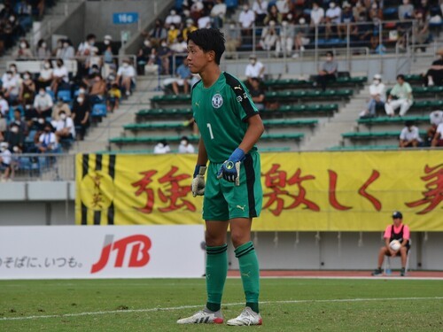 前橋育英のGK雨野颯真 photo by Matsuo Yuki