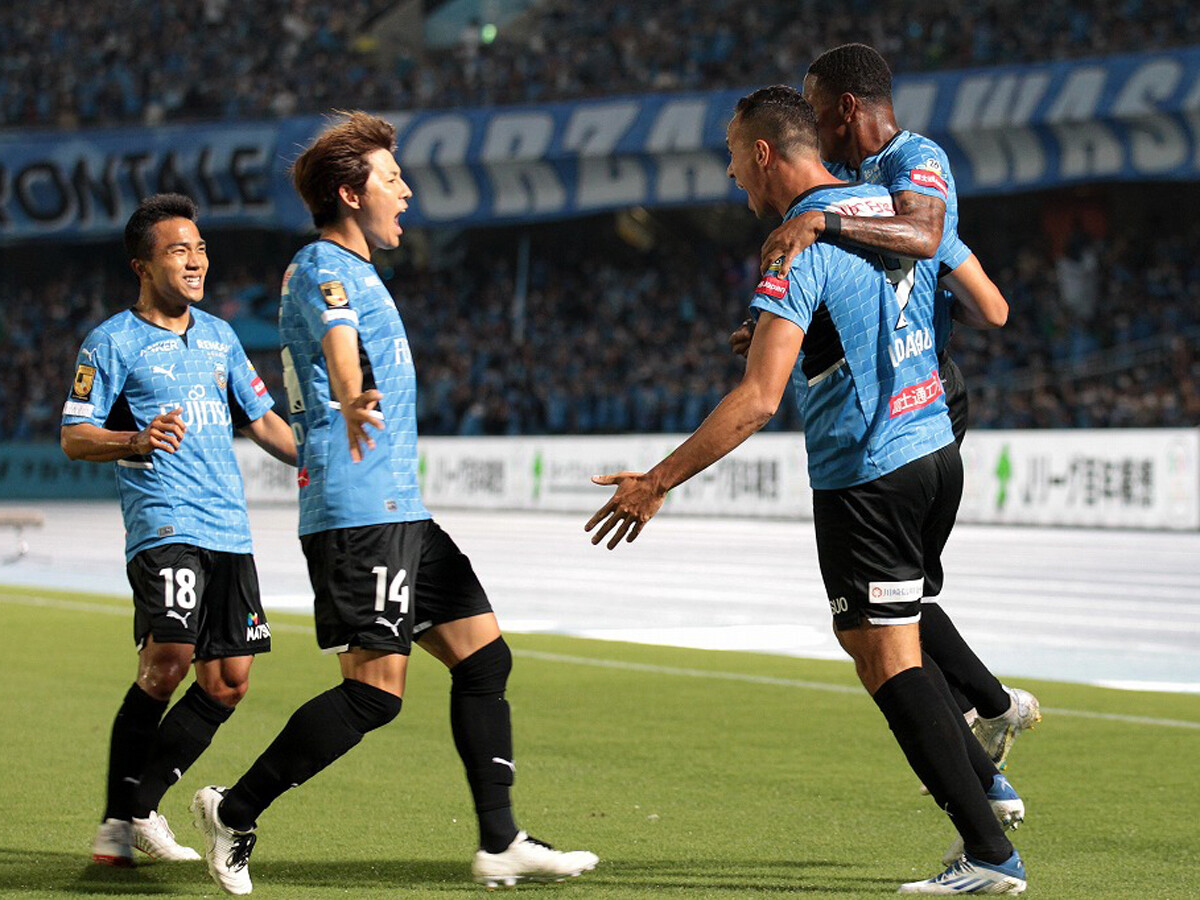 川崎フロンターレが4-0の圧勝。窮地に立たされたチームに芽生えた逆襲への「変心」