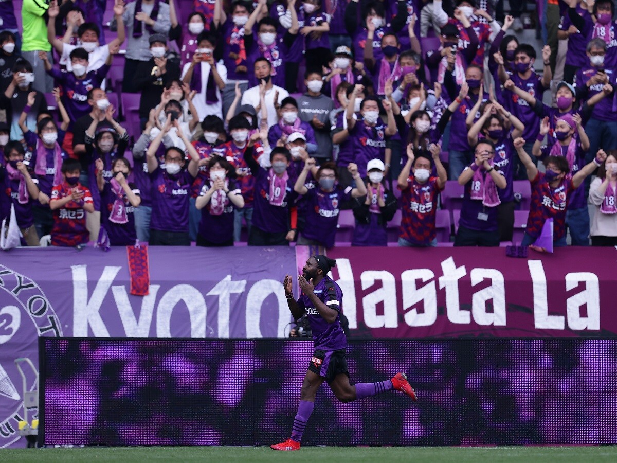 ピーター・ウタカが語る日本とJリーグ。「日本のサッカーファンは世界の最先端かもしれない」