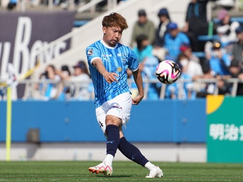 福森晃斗は左足のキックを武器に今季横浜FCで活躍を見せている photo by Getty Images