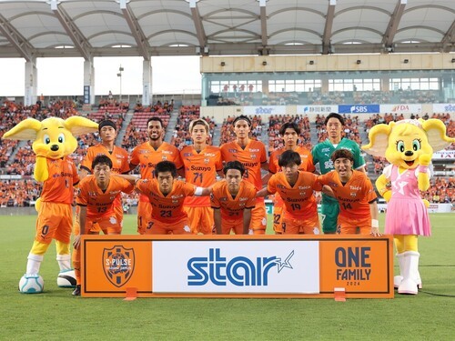 清水エスパルスは、第24節を終えてJ2首位に立っている photo by Getty Images