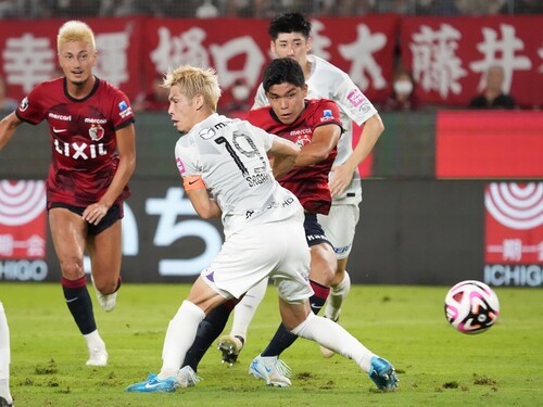 J1第30節鹿島アントラーズvsサンフレッチェ広島は点を取り合う好ゲームに　photo by Getty Images
