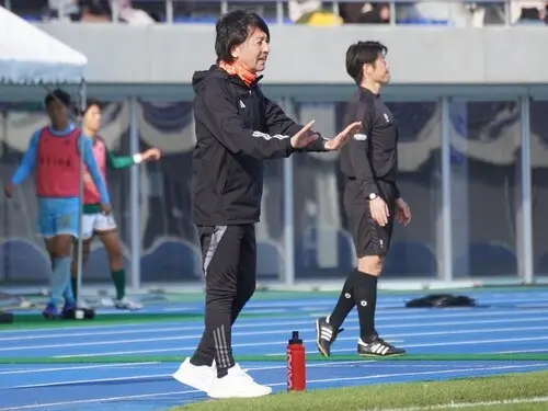 20年に渡って八戸学院野辺地西を率いている三上晃監督　photo by Tsuchiya Masashi