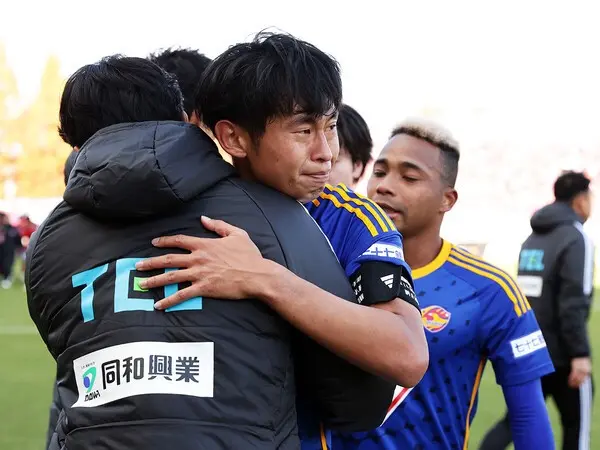郷家友太はJ1昇格に向けて全力を尽くした　photo by Getty Images