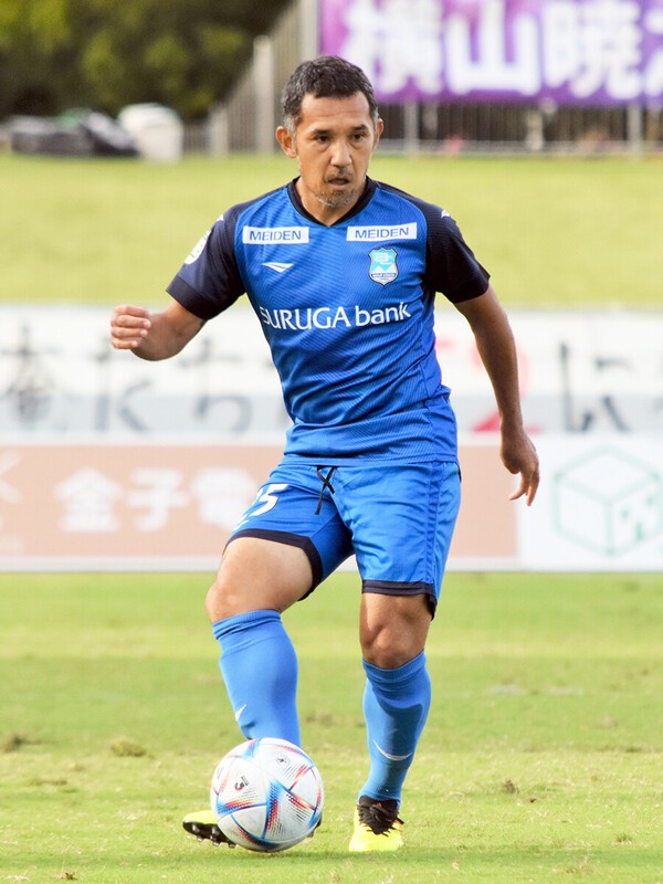 50歳までピッチに立ち続けた　photo by Sponichi/AFLO