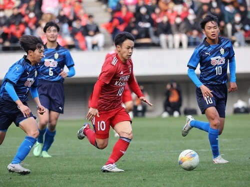 流通経済大柏対大津の３回戦。お互いに「分析」の跡がうかがえる戦いだった　photo by Morita Masayoshi