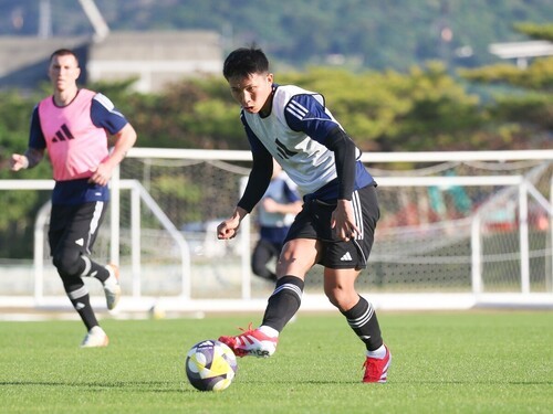 新加入の西村拓真は違和感なくチームに馴染んでいる　photo by Ikeda Tatsu