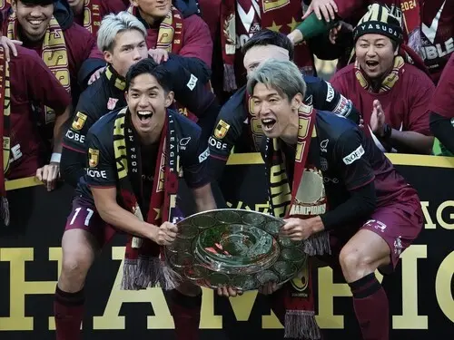 ヴィッセル神戸は今季３連覇を目指す　photo by Getty Images