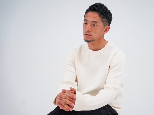 引退を決断した理由について語る森岡亮太　写真提供／＠株式会社44