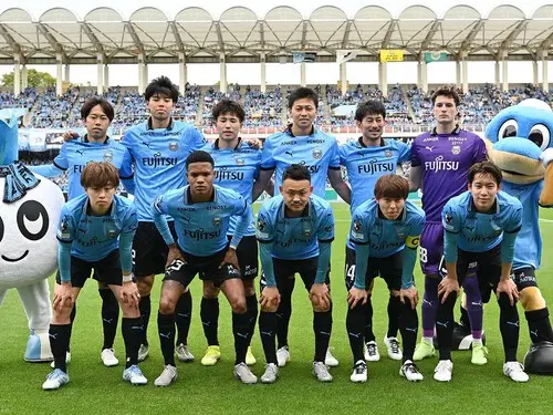今季から長谷部茂利監督が指揮を執る川崎フロンターレ　photo by Kishiku Torao