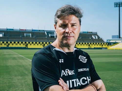 J1制覇へ自信を見せる柏レイソルのリカルド・ロドリゲス監督　photo by Sano Miki