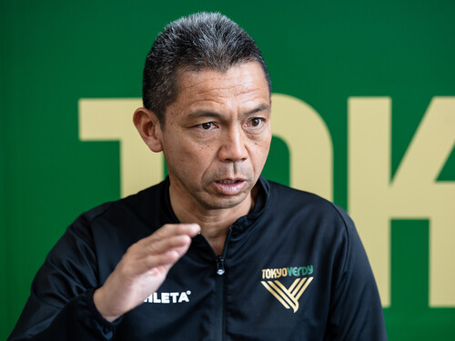 自身も東京ヴェルディの前身となる読売クラブのアカデミーで育った中村忠ヘッドオブコーチング　photo by Sano Miki