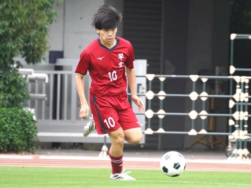 早稲田実業のFW霜田優真　photo by Tsuchiya Masashi