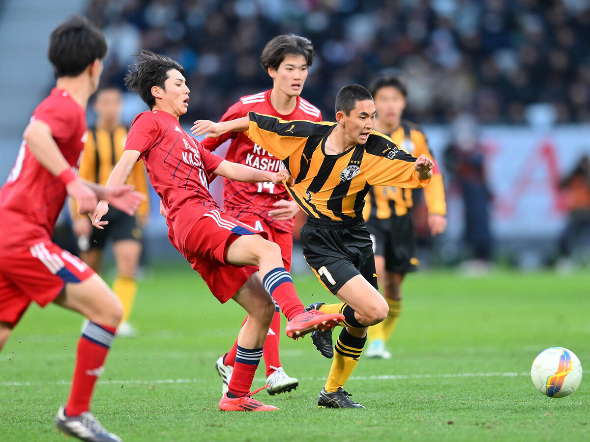 【高校サッカー】決勝の激闘のなかで感じた画期的な変化...「先発メンバーの入れ替え」はスタンダードになるか