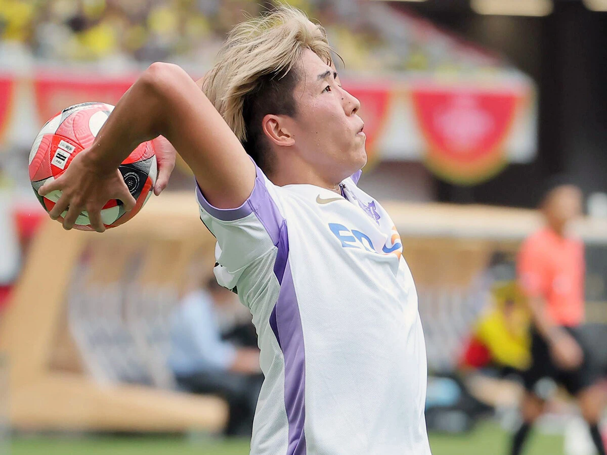 サンフレッチェ広島「ロングスローでルヴァンカップ優勝」の是非 ルールの盲点と理想なき究極の合理主義