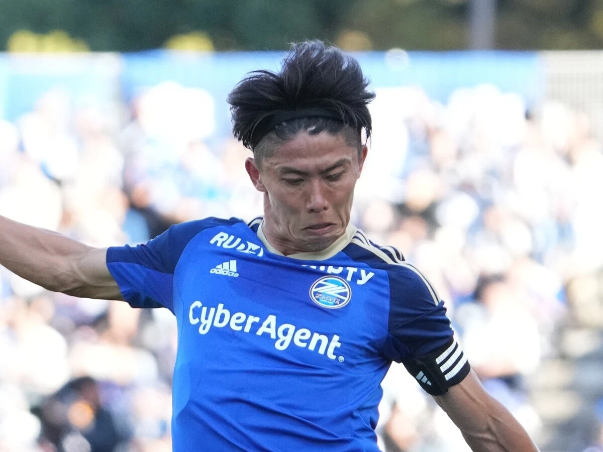 太田宏介が選ぶＪリーグ歴代レフティトップ10「あのテクニックはお化け」「人生を変えてくれた」左利き選手たち