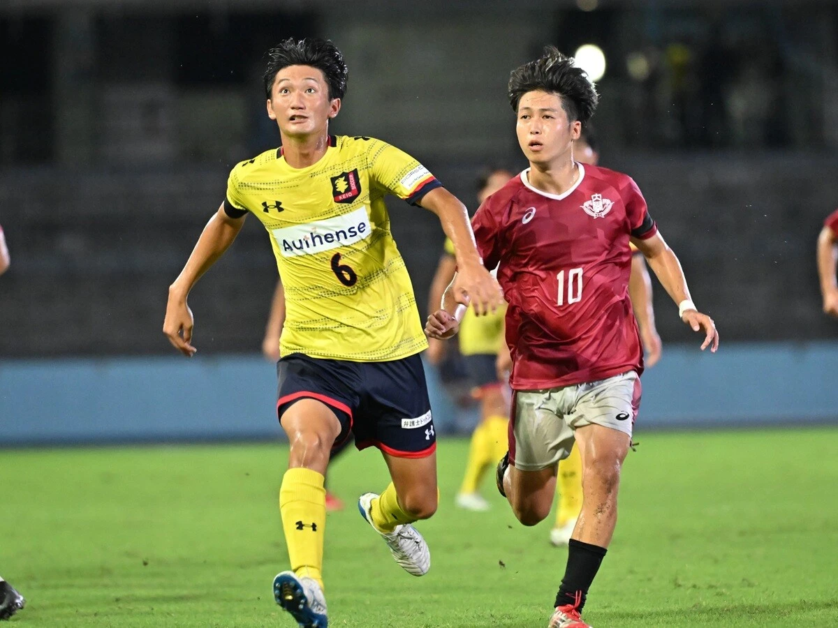 早慶サッカー定期戦はいまも熱戦の連続で人々を魅了 60年前は観客４万人のビッグイベント