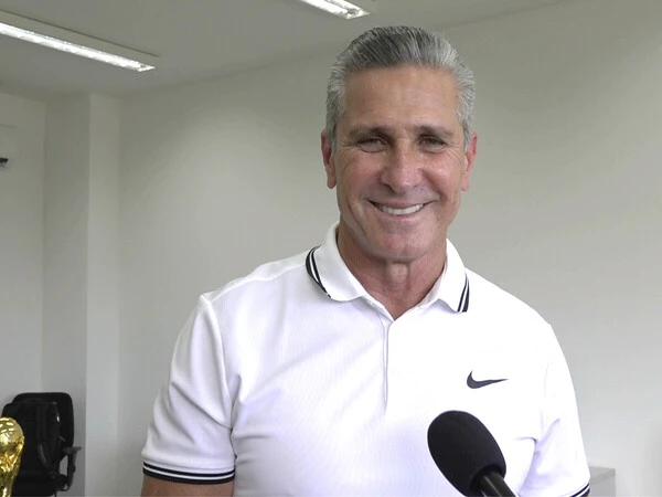 2025年12月にブラジルでインタビューに応じ、鹿島アントラーズへの想いを語ったジョルジーニョ　photo by Kiyomi Fujiwara