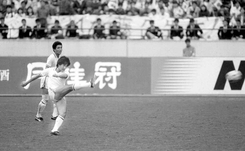 木村和司氏の「伝説のFK」もテレビで見ていたという佐々木則夫氏　photo by Sankei Visual