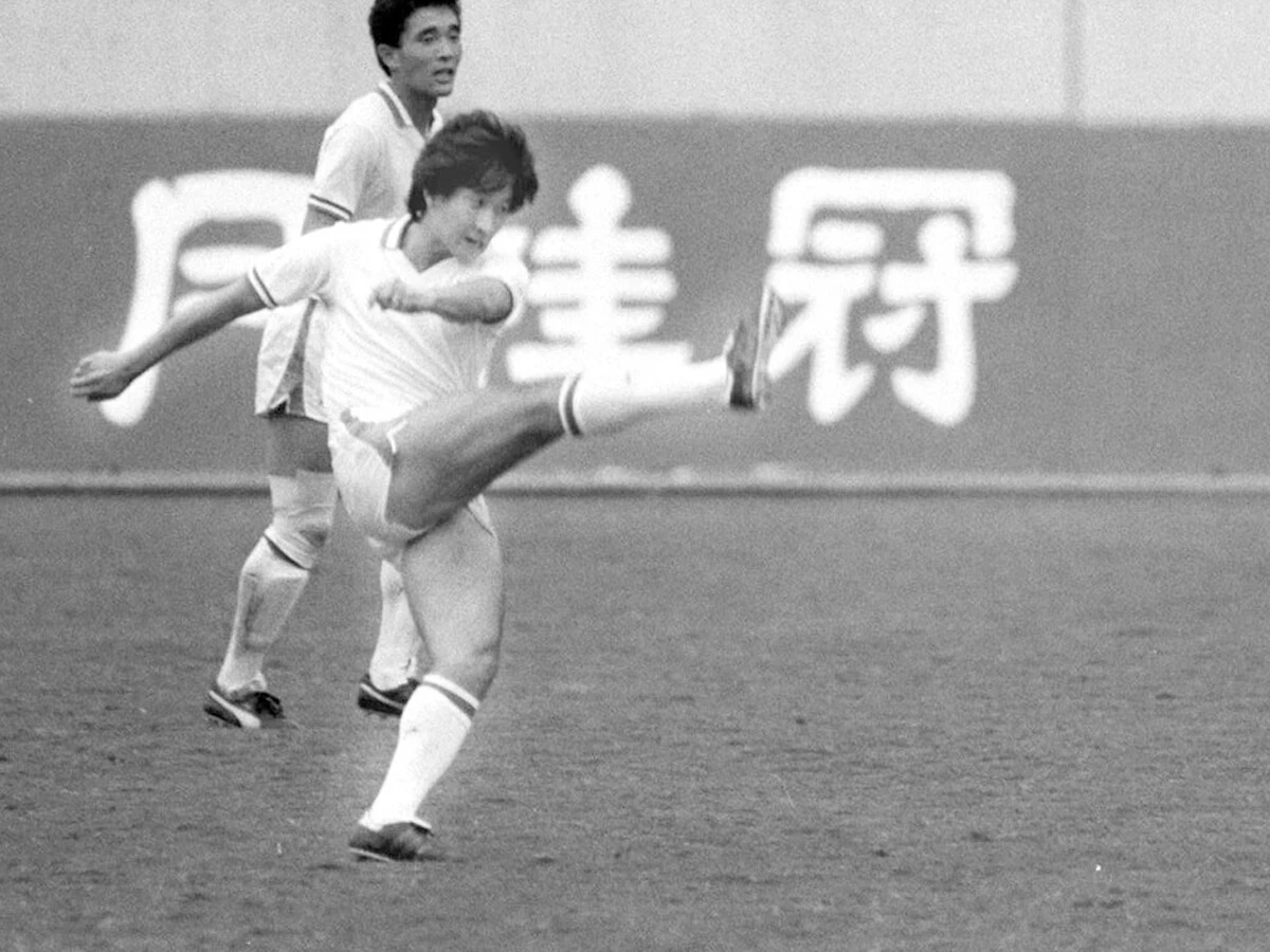 日本代表で背番号10を託された木村和司の活躍に、元なでしこジャパン監督の佐々木則夫は「それはもう、我々同期の誇りですよ」