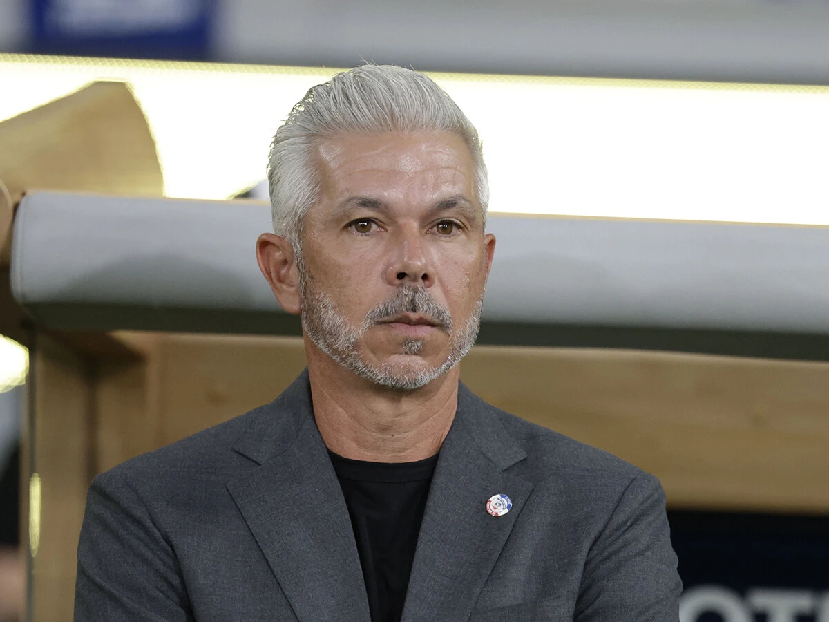 サッカー日本代表とＪリーグで進むガラパゴス化 監督の新規参入が少ない理由とその弊害