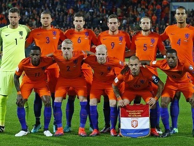 Euroに続きｗ杯予選もヤバい オランダ代表はなぜ弱くなったのか 海外サッカー 集英社のスポーツ総合雑誌 スポルティーバ 公式サイト Web Sportiva