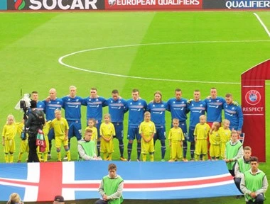 夢のｗ杯に近づくアイスランドの本拠地は 凄いパワースポットだった 海外サッカー 集英社のスポーツ総合雑誌 スポルティーバ 公式サイト Web Sportiva