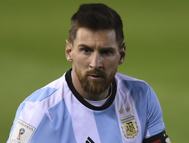 W杯予選のアルゼンチンが危機。ペルーをビビらせる会場で必勝を期す
