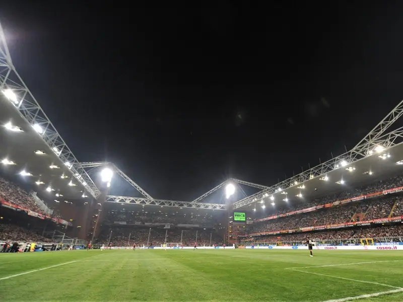カズのジェノアでのプレーより印象に残ったスタジアムと震災の記憶 海外サッカー 集英社のスポーツ総合雑誌 スポルティーバ 公式サイト Web Sportiva