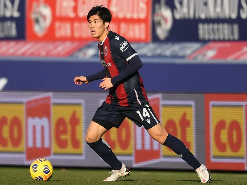 冨安健洋がロナウド イブラと対戦へ cbとしても最高評価を獲得 海外サッカー 集英社のスポーツ総合雑誌 スポルティーバ 公式サイト web sportiva