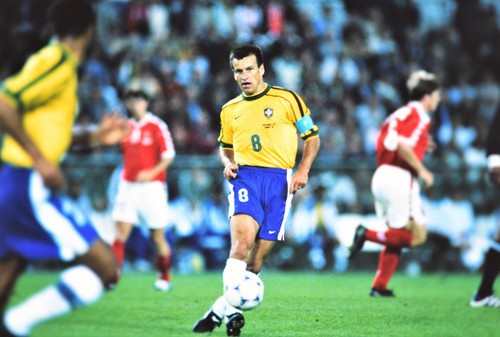1994年アメリカ、1998年フランスと、Ｗ杯２大会でブラジル代表の主将を務めたドゥンガ