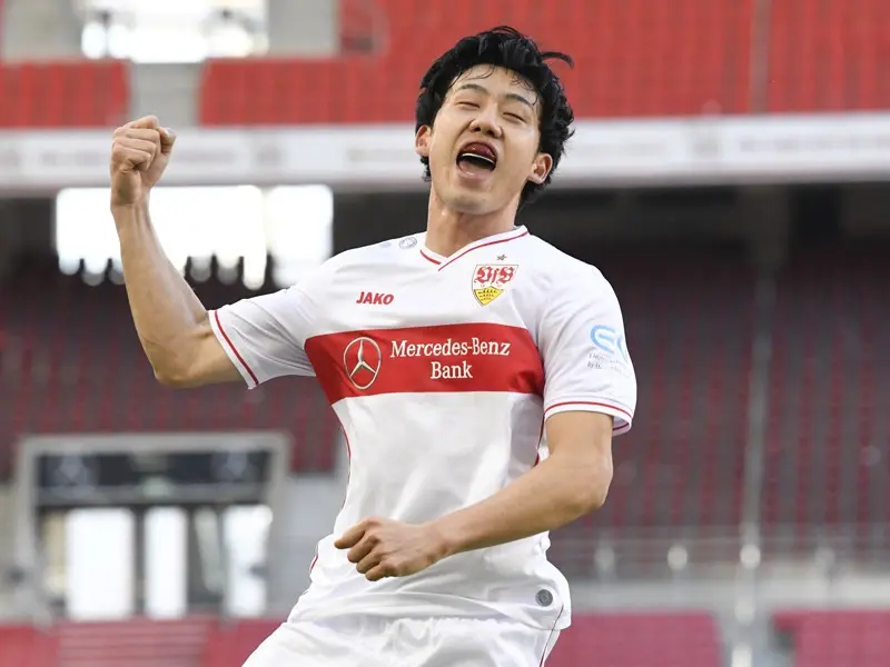 長谷部誠vs遠藤航 ブンデスリーガで光る新旧日本代表ボランチの特徴 海外サッカー 集英社のスポーツ総合雑誌 スポルティーバ 公式サイト Web Sportiva