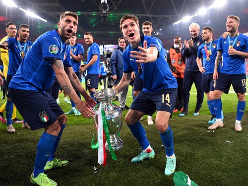 ユーロでイングランドがイタリアに敗れた理由 両チームにはどんな差があったのか 海外サッカー 集英社のスポーツ総合雑誌 スポルティーバ 公式サイト Web Sportiva